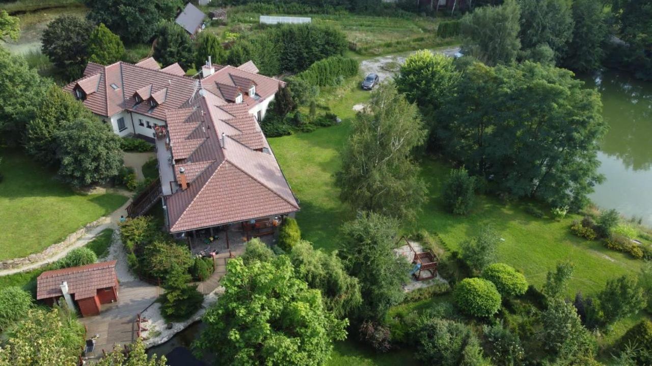 Ivanek Guest House Zvikovske Podhradi Exterior photo