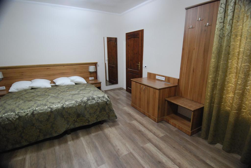 Ivanek Guest House Zvikovske Podhradi Exterior photo
