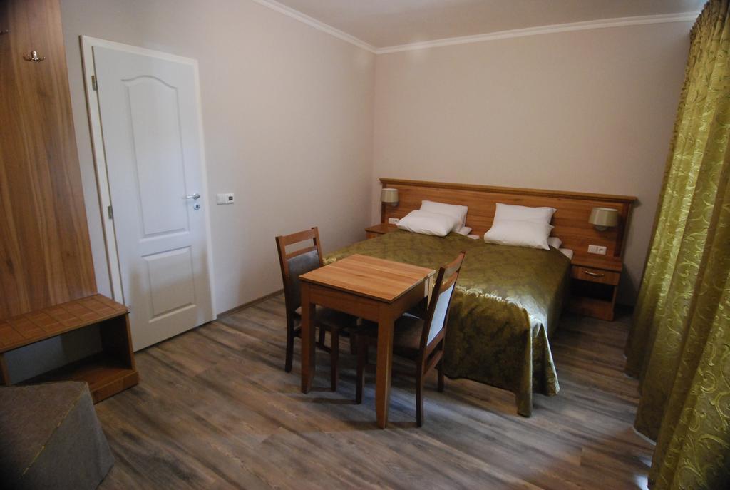 Ivanek Guest House Zvikovske Podhradi Exterior photo